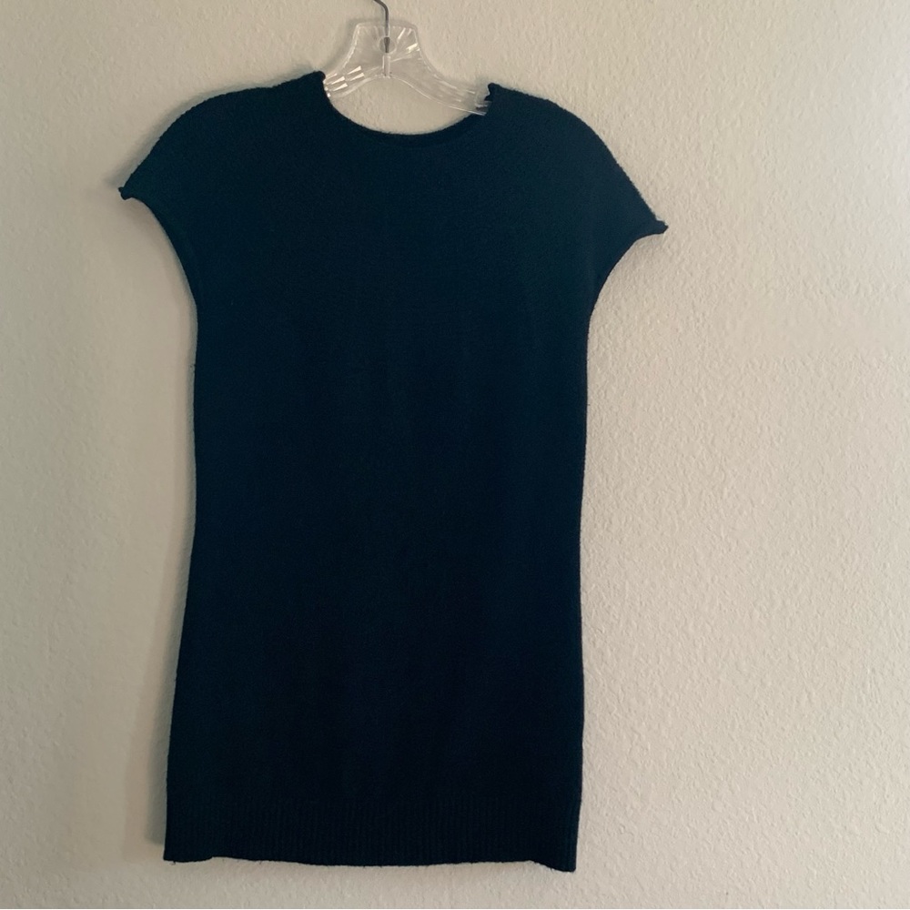 Metric Short Sleeve Scoop Neck Knit Tunic Top size Medium Black